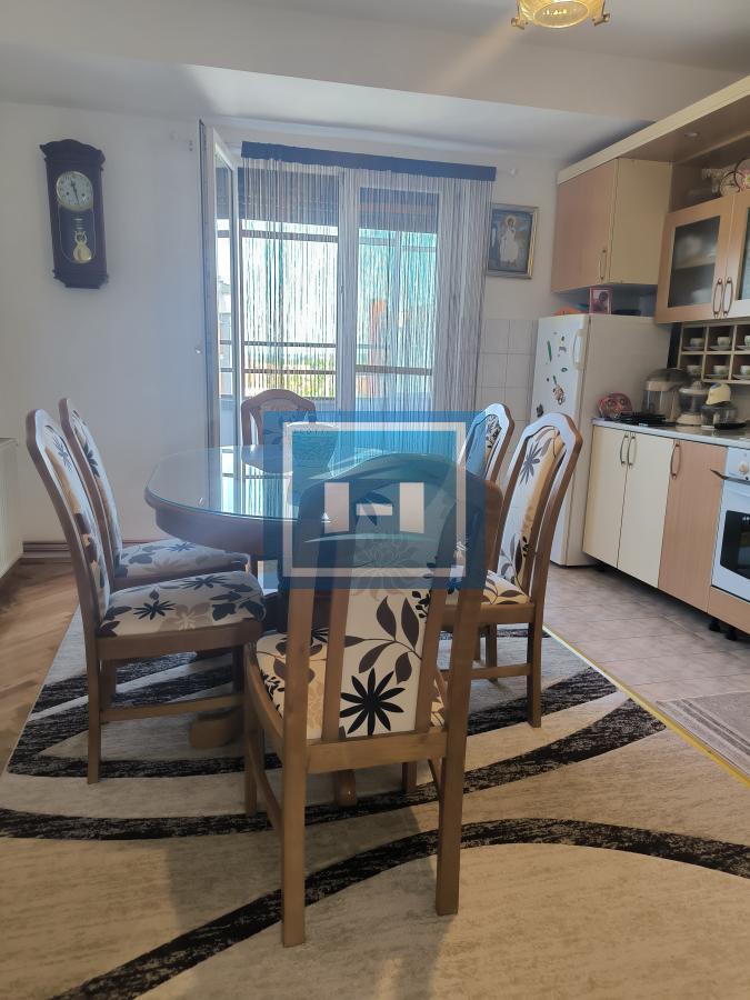 Na prodaju trosoban stan u Ćupriji