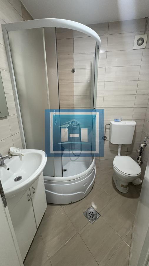 Na prodaju stan u zgradi novije gradnje