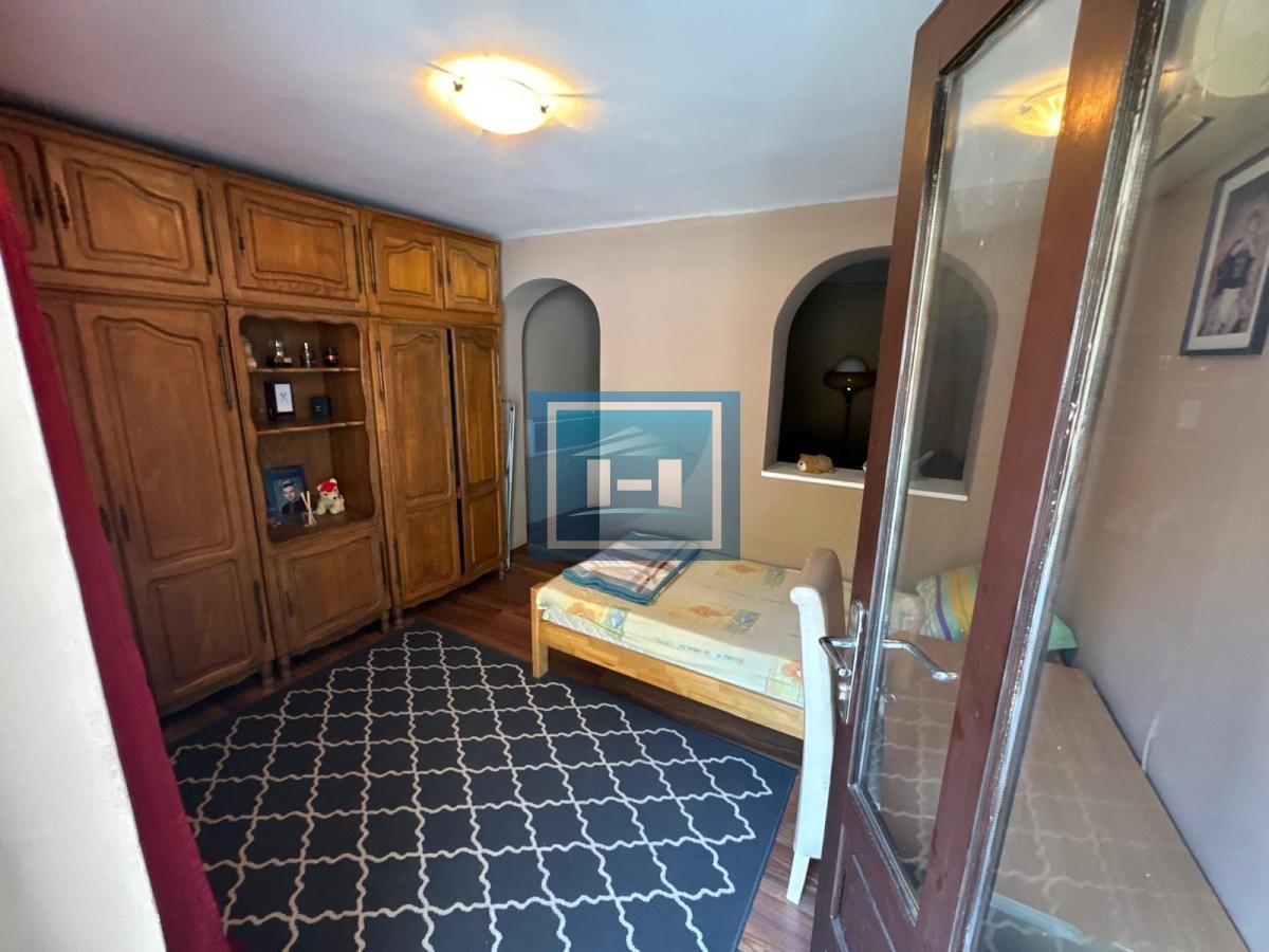 Kuća 90 m², 4 ulaza, 2 kupatila, dvorište – Admirala Geprata, centar Beograda