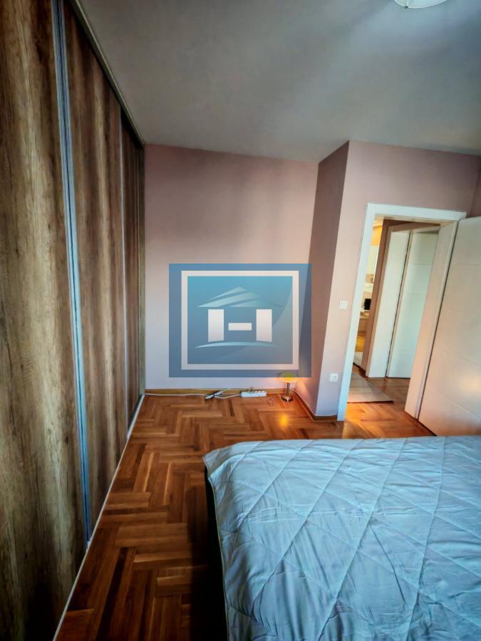 Trosoban stan za izdavanje u novogradnji