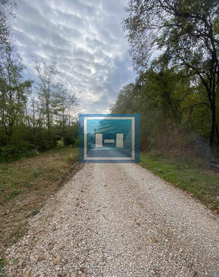 Vikendica na prodaju