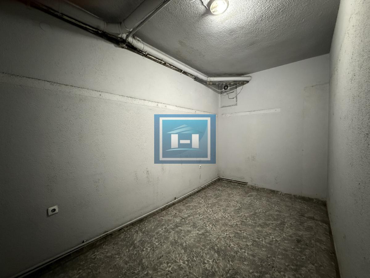 IZDAJE SE POSLOVNI PROSTOR – 165 m² – ODLIČNA LOKACIJA