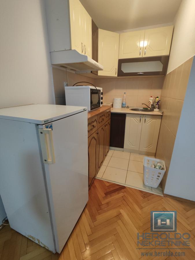 Trosoban stan u blizini Akva parka