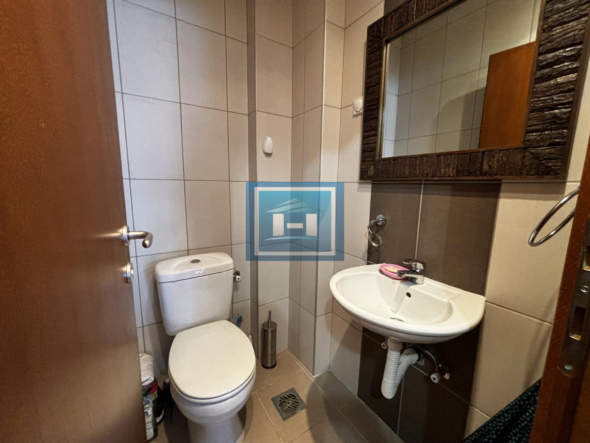 Prelep komforan stan u strogom centru Jagodine – idealna lokacija!