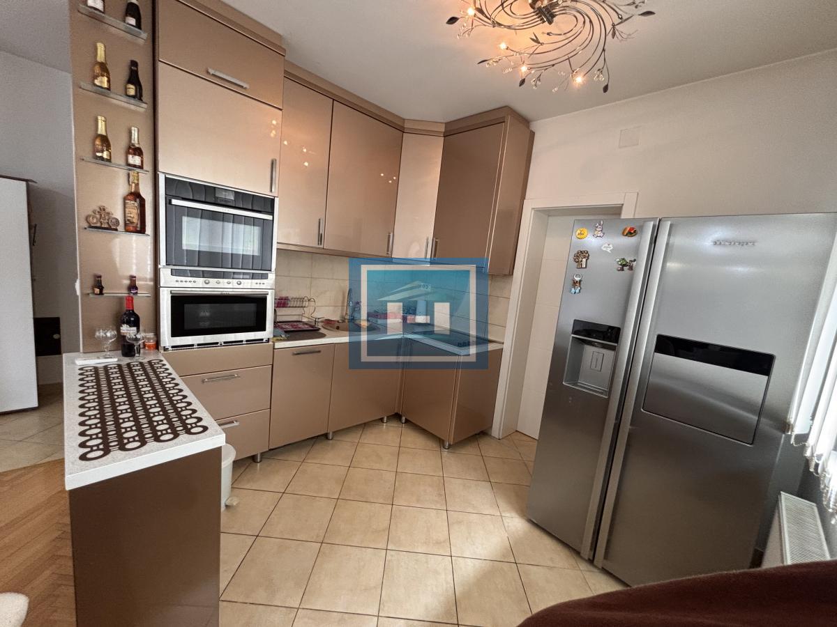 Savršen četvorosoban stan na još boljoj lokaciji