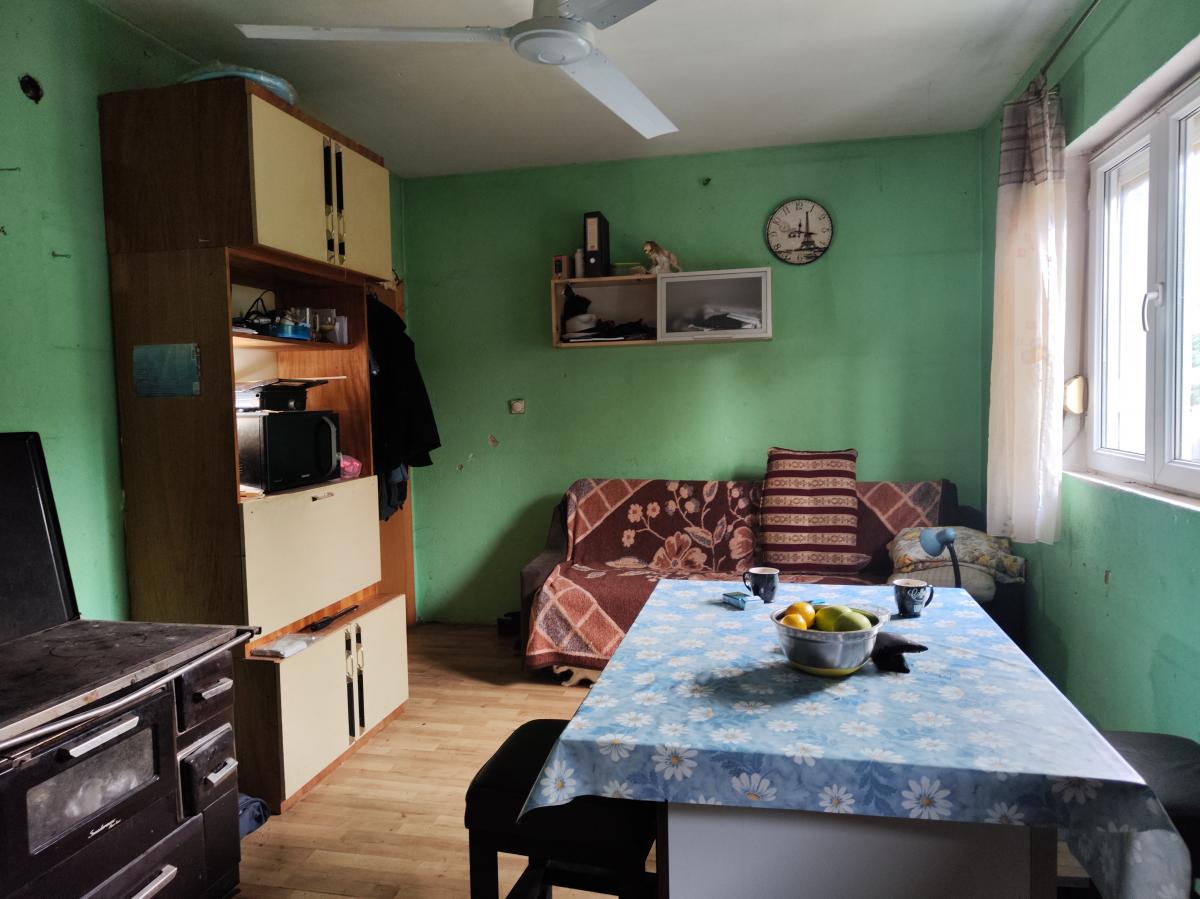 Stan u kući na Levču od 72m2 na gradskoj lokaciji po ceni jednosobnog stana