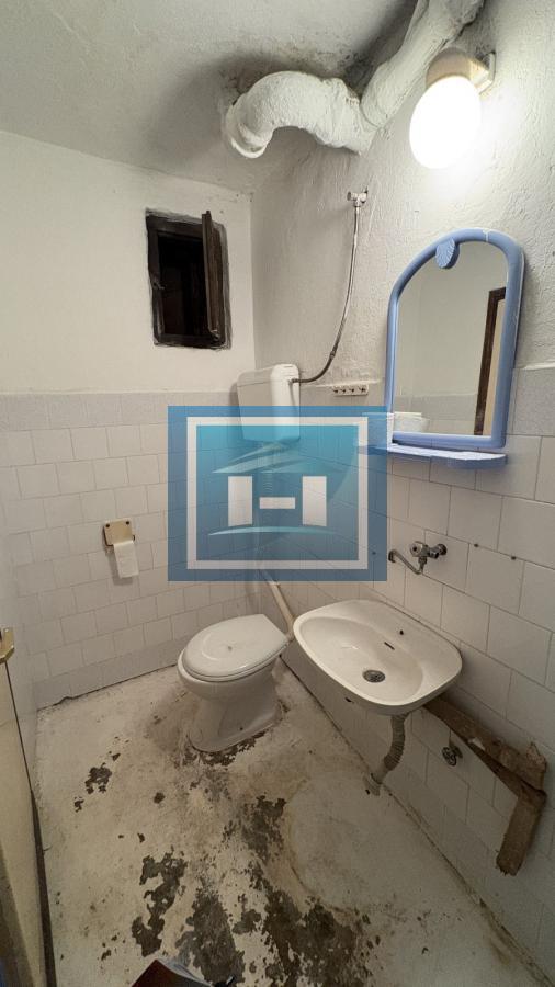 Na prodaju stan u strogom centru grada