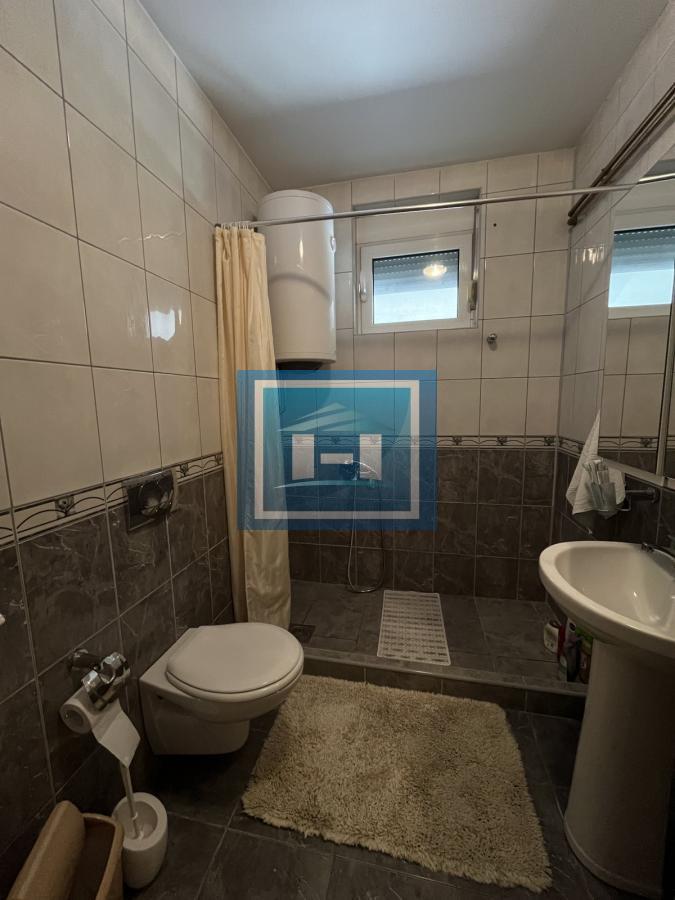 Na prodaju nova kuća 10 km od grada – legalizovana, useljiva i odmah dostupna