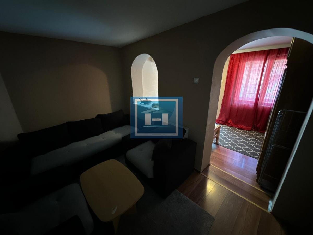 Kuća 90 m², 4 ulaza, 2 kupatila, dvorište – Admirala Geprata, centar Beograda