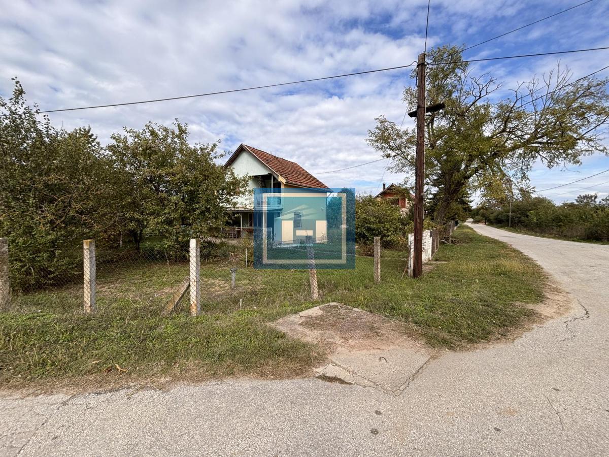 DOM KOJI SVI TRAŽE – SAVRŠEN ZA ŽIVOT VAN GRADA!