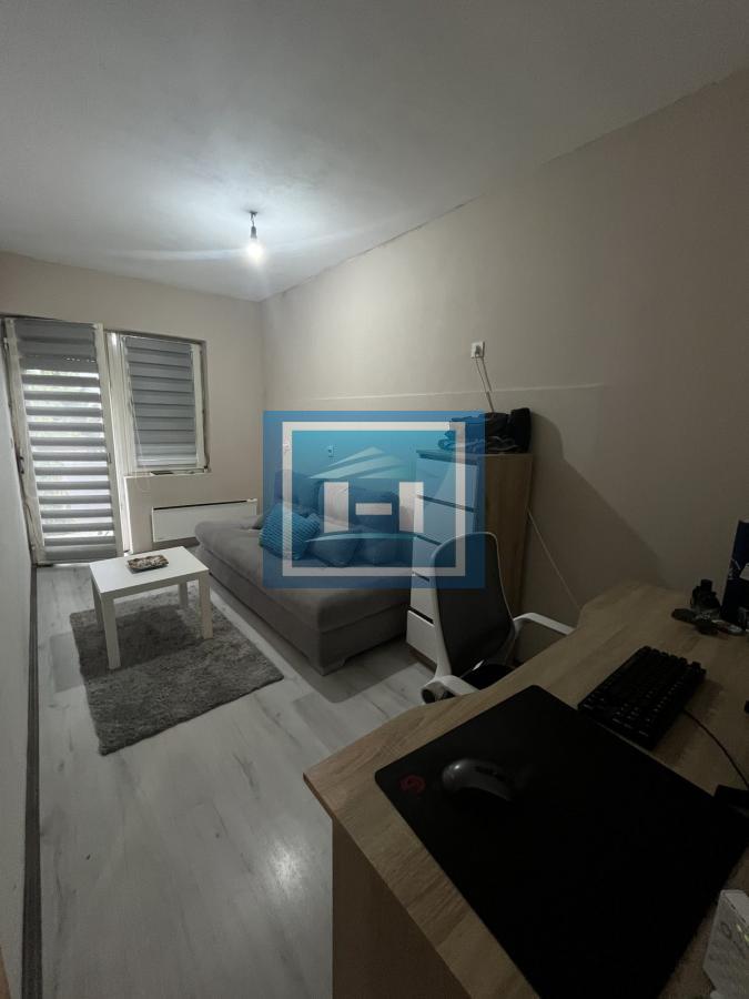 DVE SPAVAĆE SOBE NA 46 m² + GARSONJERA — STRELIŠTE, JAGODINA!