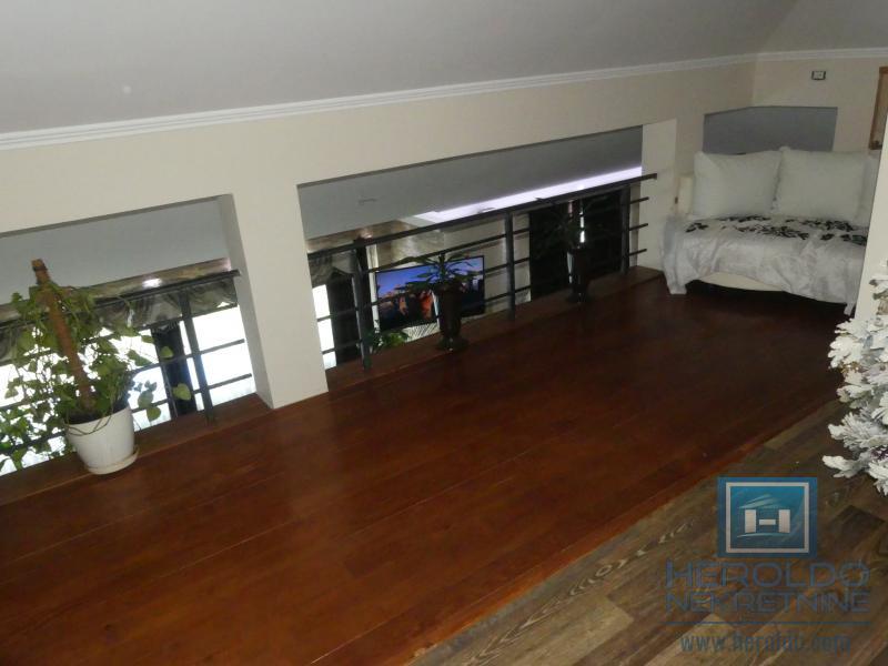 Lux stan sa galerijom, Akva park