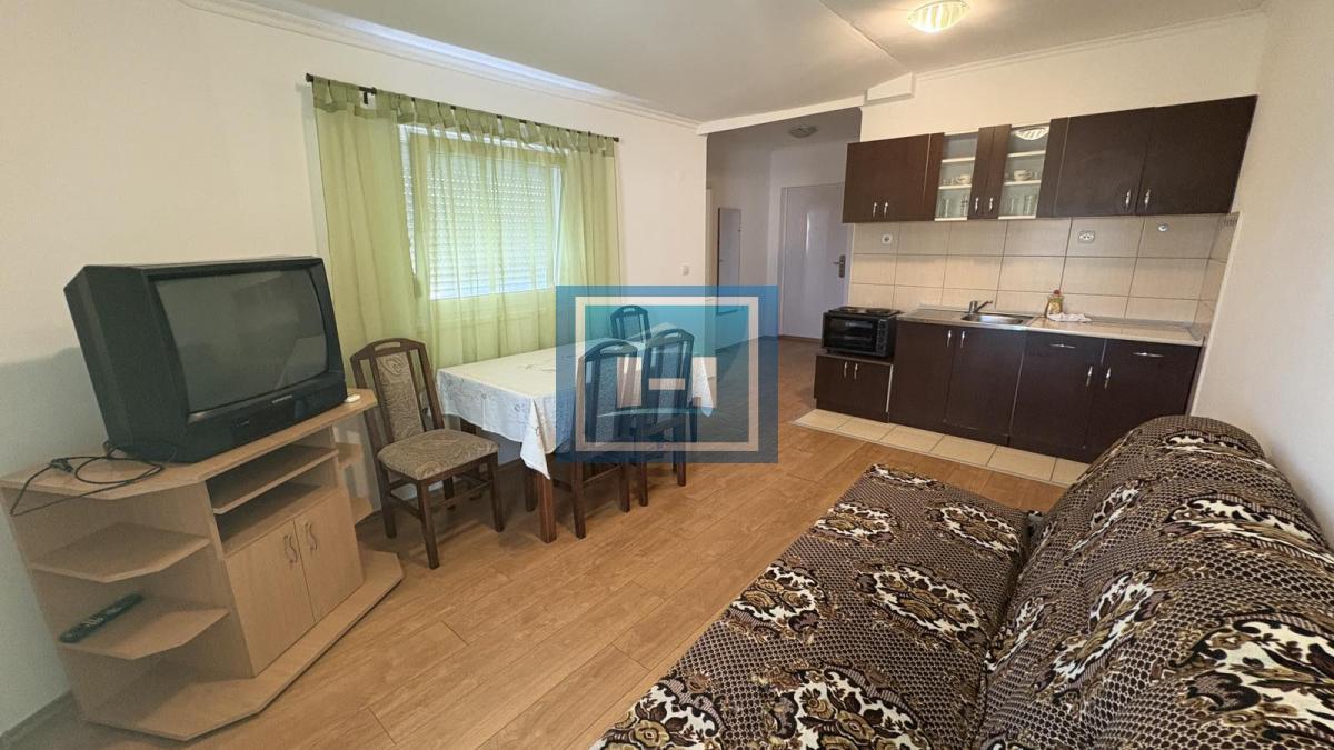 PRODAJA – Stan sa panoramskim pogledom na grad