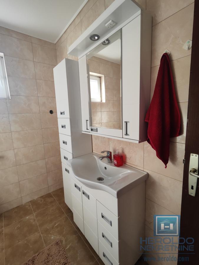 Prelepa nova kuća na Budžinom brdu