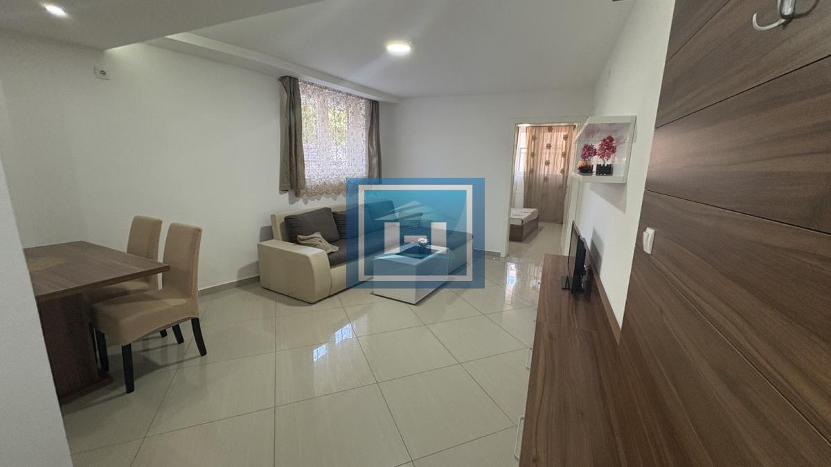 Na prodaju stan u zgradi novije gradnje