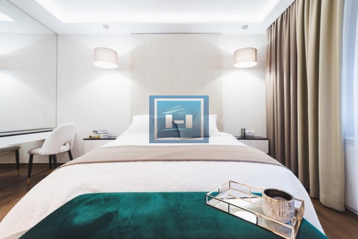 IZDAJE SE STAN U STROGOM CENTRU GRADA – U STARIM „MORAVSKI STIL“ ZGRADAMA