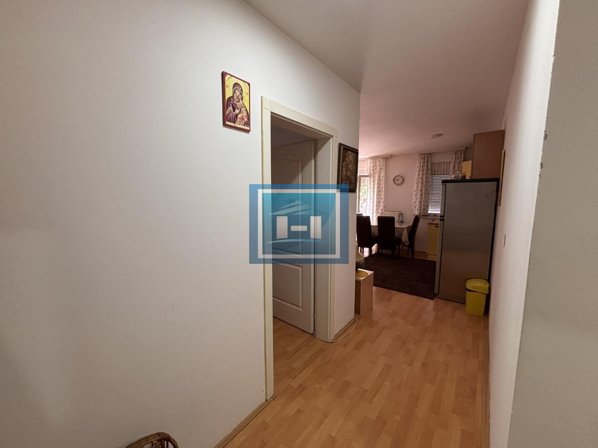 Izdaje se moderan stan u srcu grada – 49m²