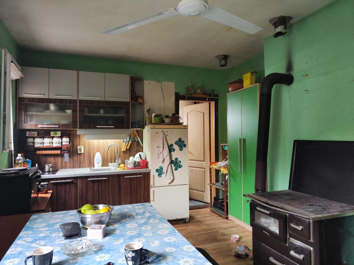 Stan u kući na Levču od 72m2 na gradskoj lokaciji po ceni jednosobnog stana