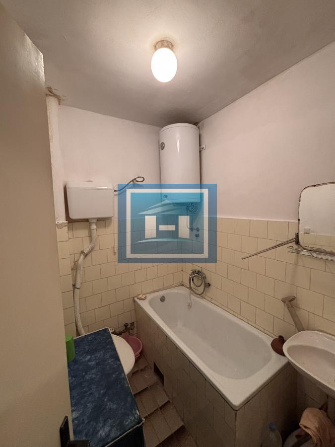 Stan na Strelištu sa podrumom i garažom - hitna prodaja!