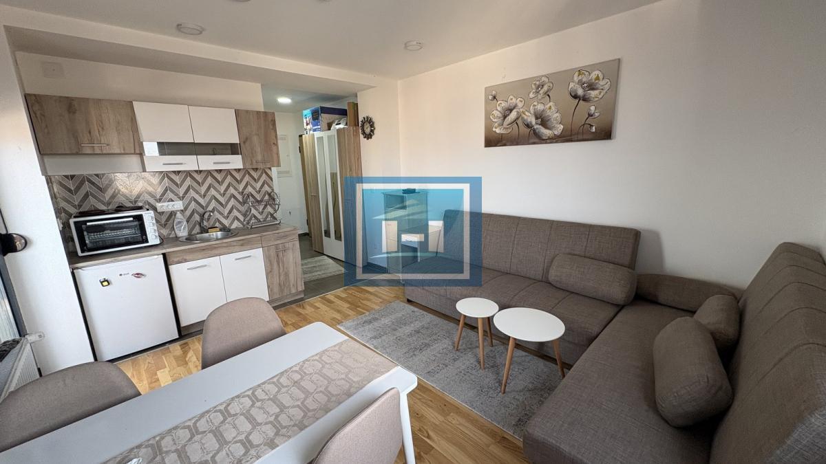 Izdaje se luksuzna garsonjera u kompleksu Crnjanski