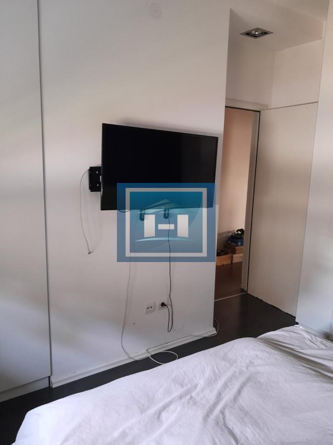 Na prodaju jednoiposoban stan – sam centar Kragujevca, pogled na crkvu!