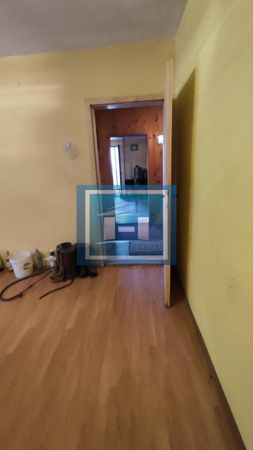 Kuća u centralnom delu Batočine pogodna za višečlane porodice