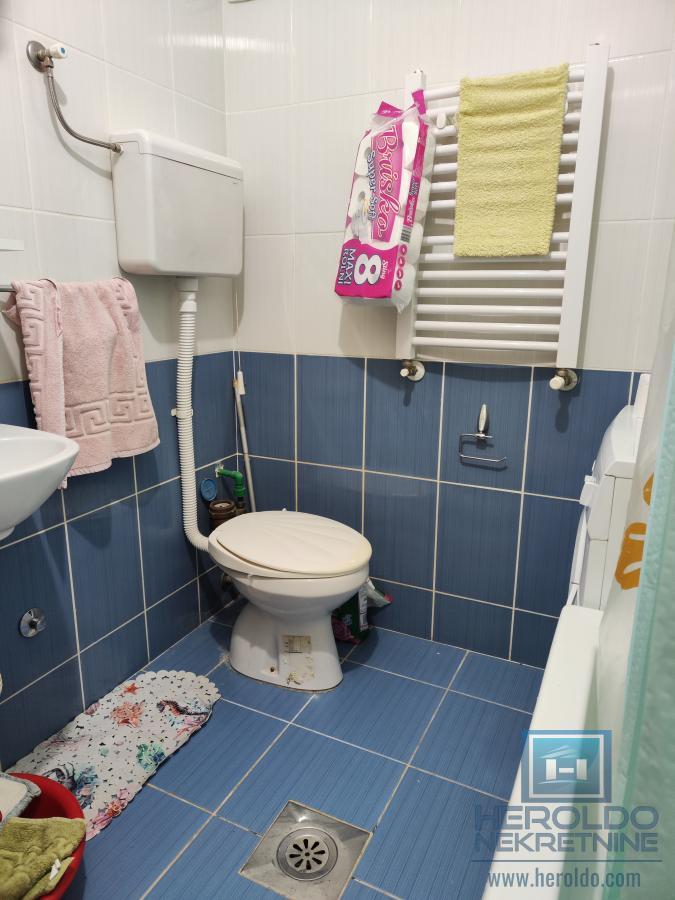 Trosoban stan u blizini Akva parka