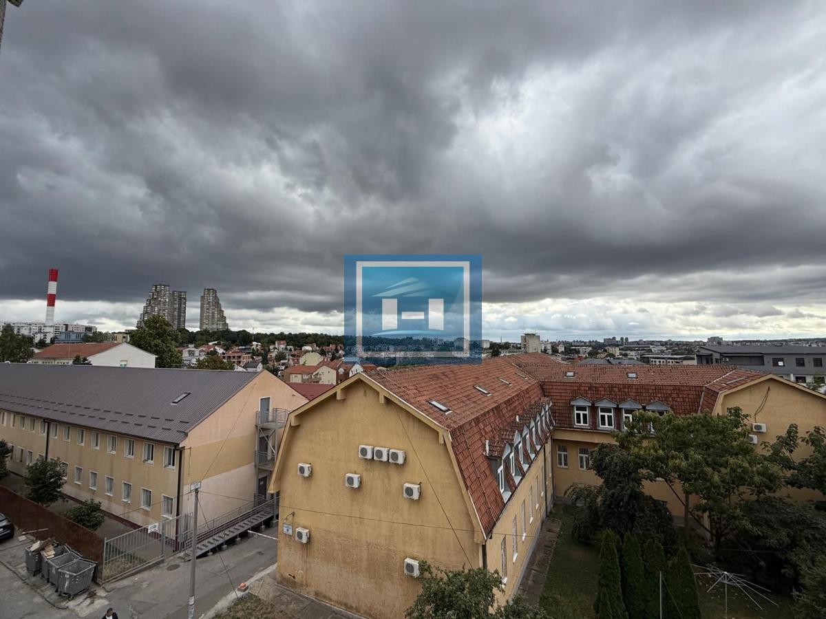 Zvezdara - Lux namešten stan 30 m² sa parkingom