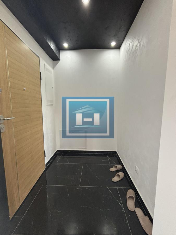 Ekskluzivan stan s pogledom na grad i stadion u kompleksu Crnjanski