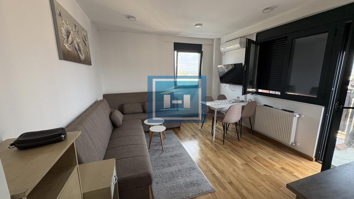 Izdaje se luksuzna garsonjera u kompleksu Crnjanski