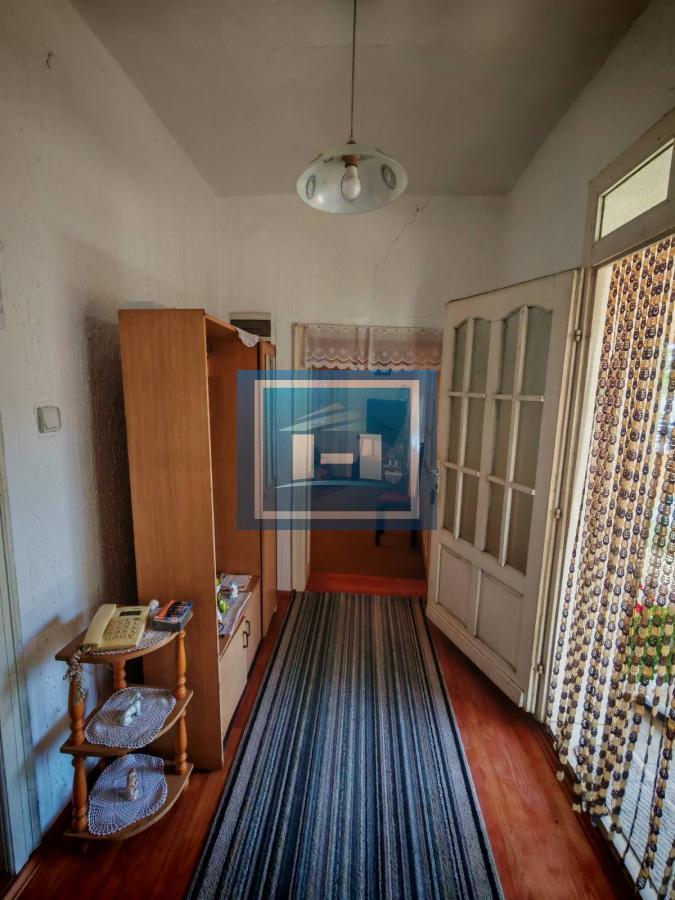 Na prodaju seosko domaćinstvo u Donjem Katunu