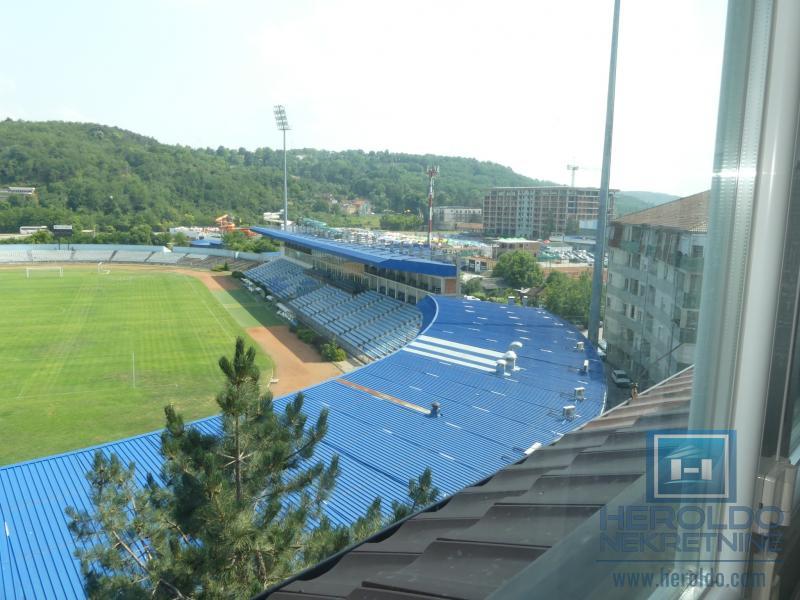 Lux stan sa galerijom, Akva park