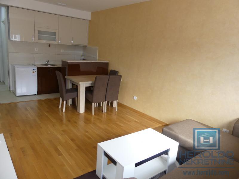 izdavanje/novogradnja/centar