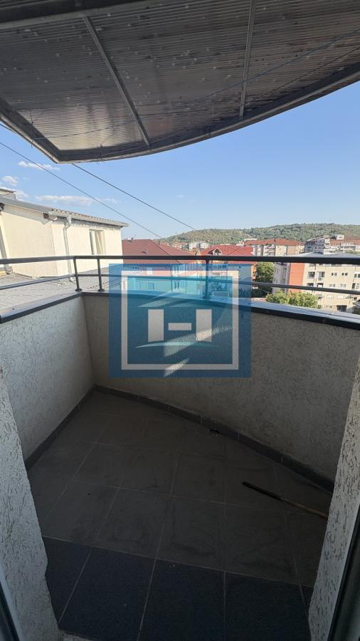 PRODAJA – Stan sa panoramskim pogledom na grad