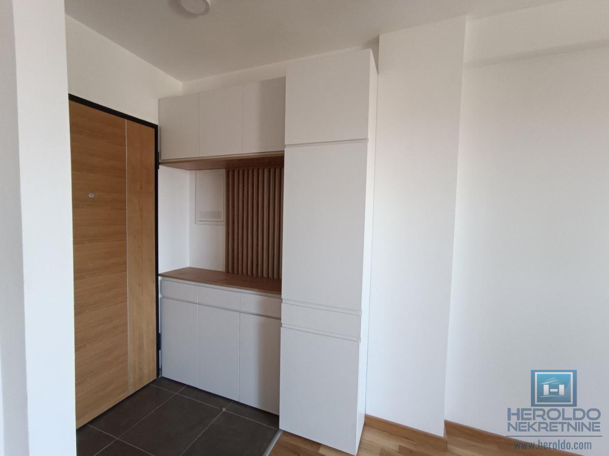 Jednosoban stan od 39m2 u Crnjanskom za izdavanje