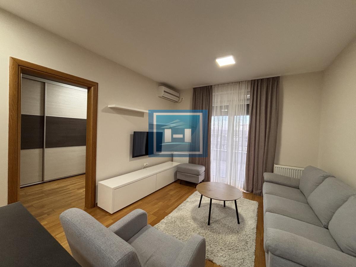 IZDAJE SE JEDNOSOBAN STAN U CENTRU JAGODINE – NOVOGRADNJA, FANTASTIČAN POGLED!