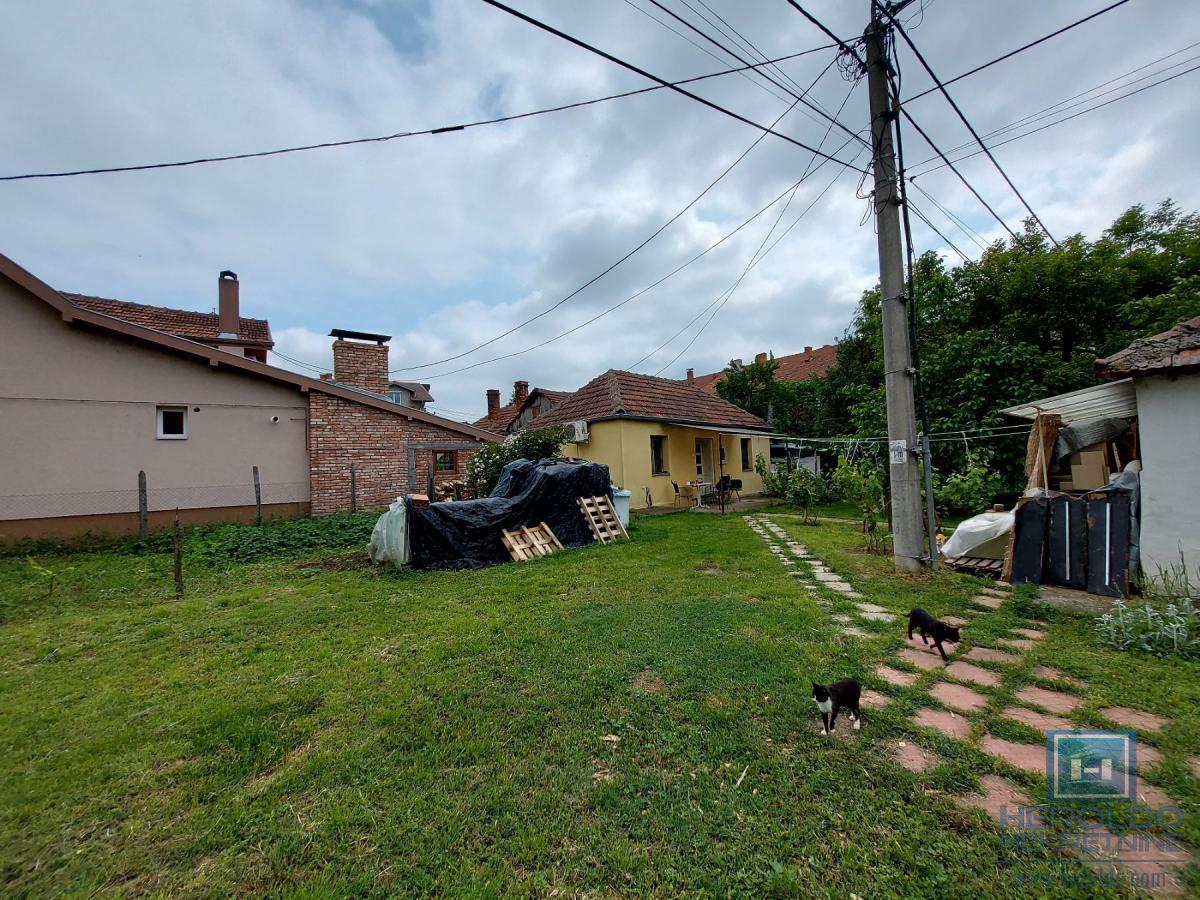 Manja kuća kod Akva Parka