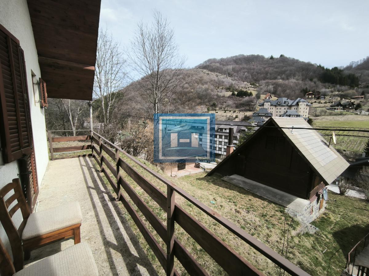 Kuća u Brzeću – Blizu Gondole, S Potencijalom za 3 Apartmana!