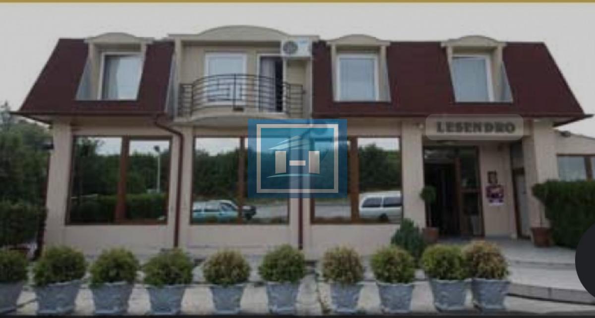 Ugostiteljski objekat sa ogromnim potencijalom – Idealno za investitore i razvoj turističkog kompleksa!