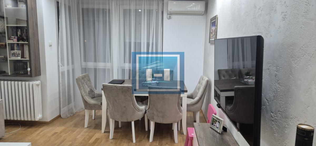 LION, renoviran, sa parking mestom