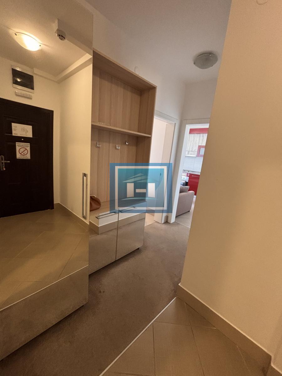 Izdajemo kompletno namešten  dvosoban stan u Wingu