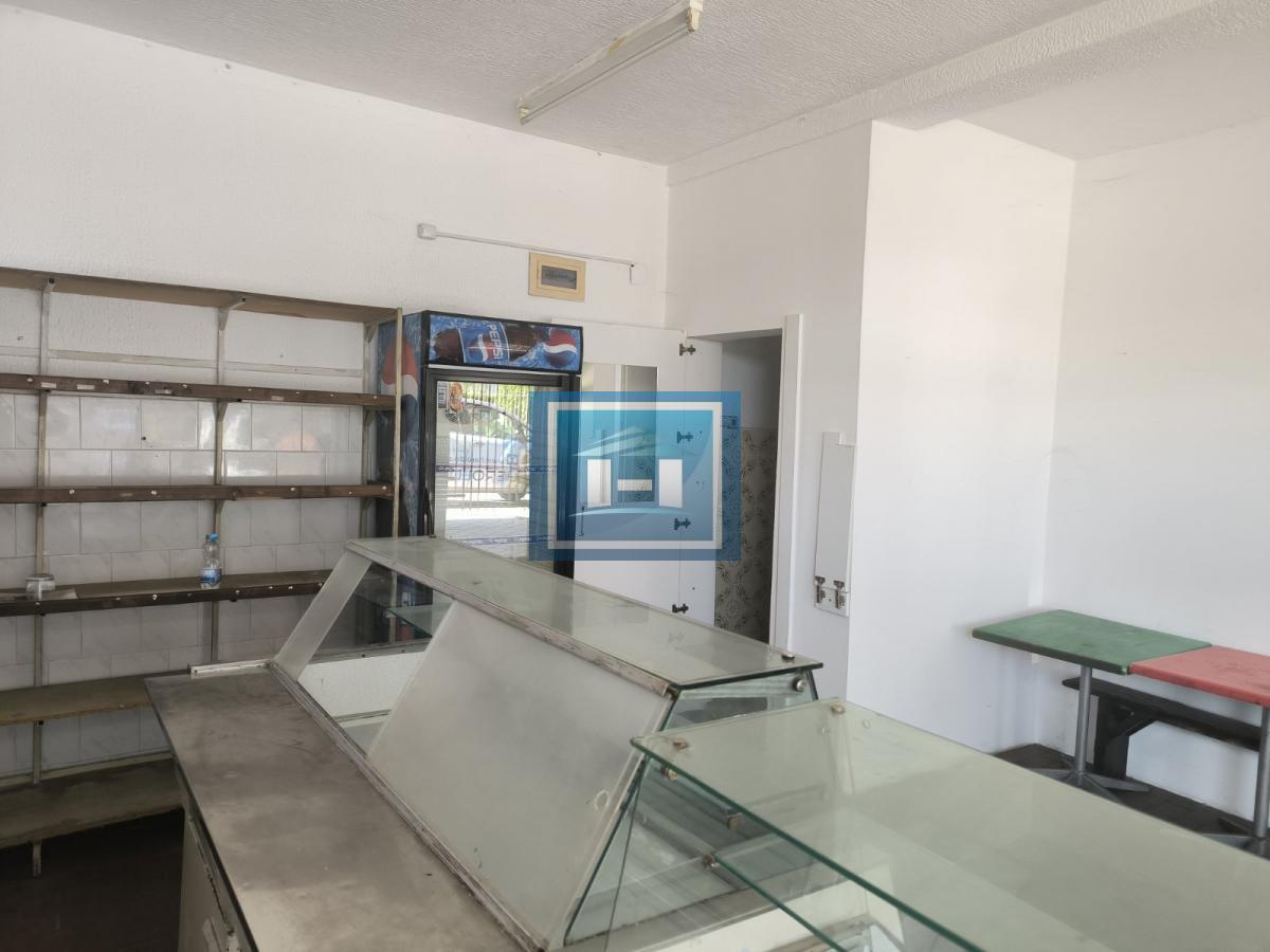 Na prodaju poslovno-stambeni prostor – 90m² Ćuprija