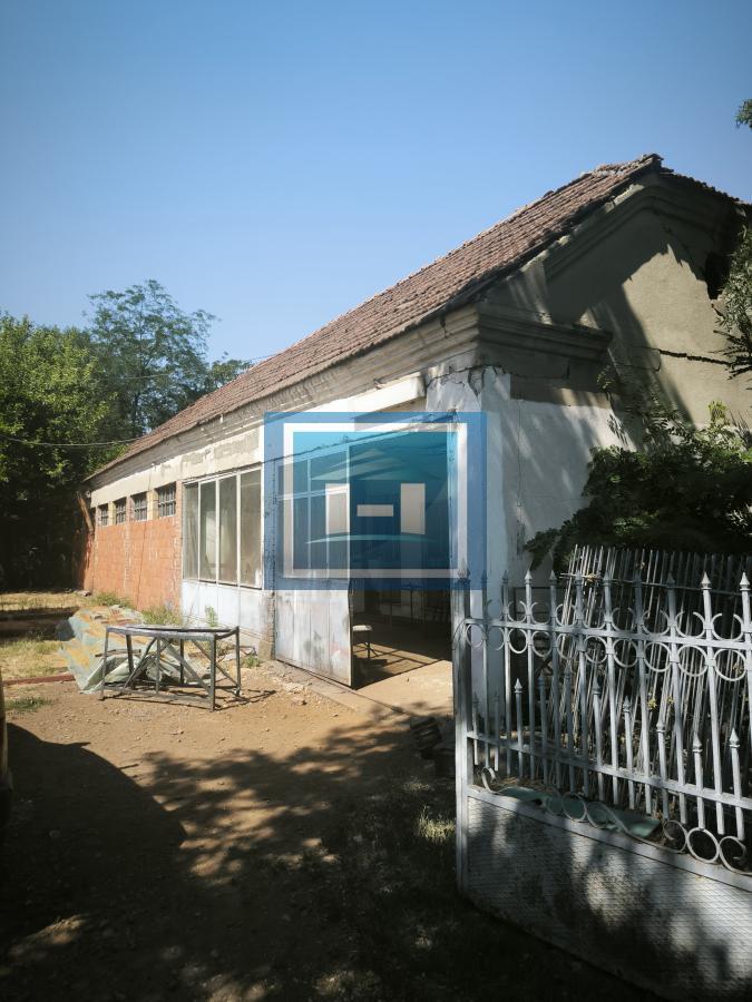 * NA PRODAJU – DVE KUĆE + POMOĆNI OBJEKAT NA VELIKOM PLACU – SELU VLAŠKA, KOD ĆUPRIJE *