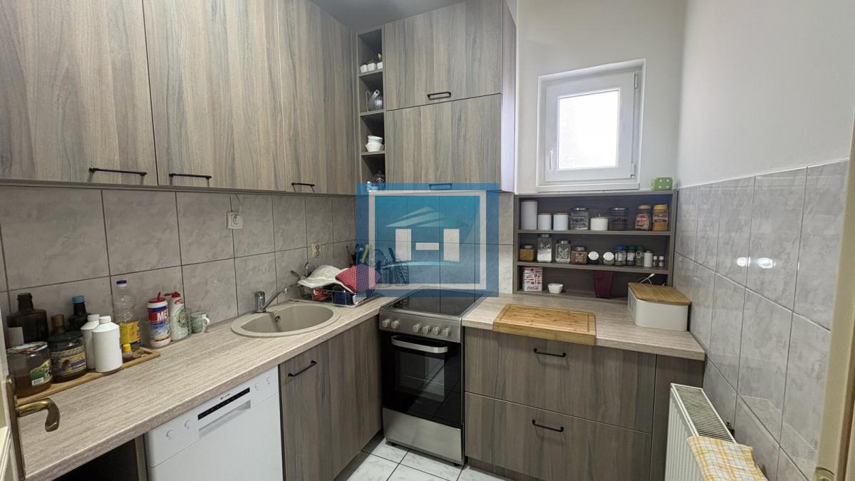 Na prodaju – Komforan porodični stan na odličnoj lokaciji