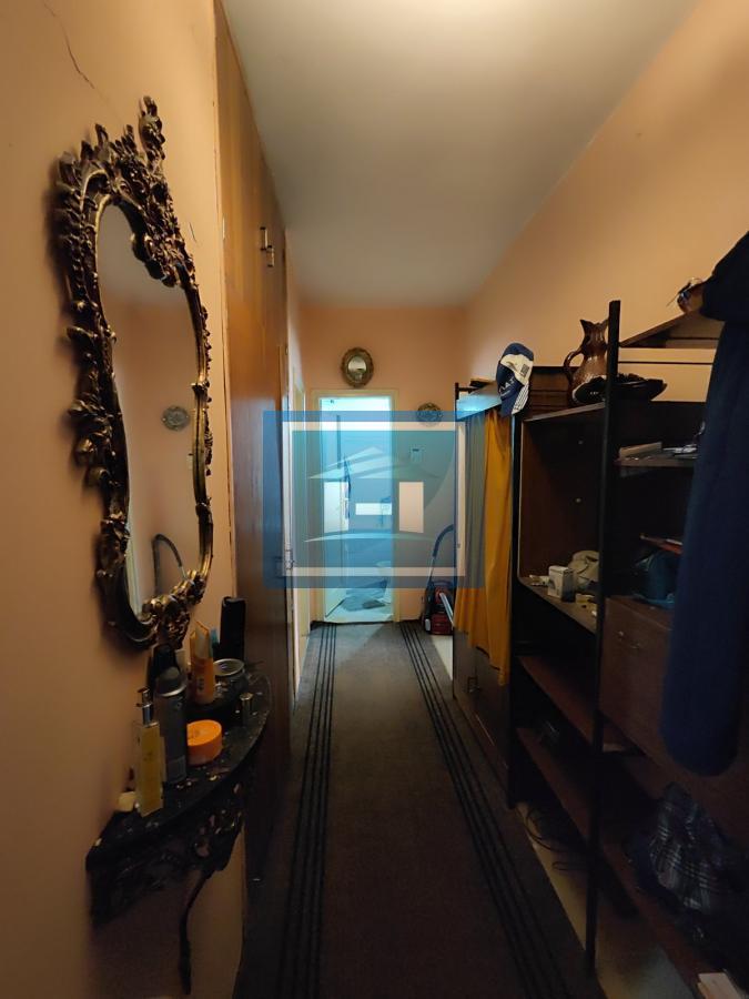 Trosoban stan na prvom spratu u Moravskom stilu u centru Jagodine