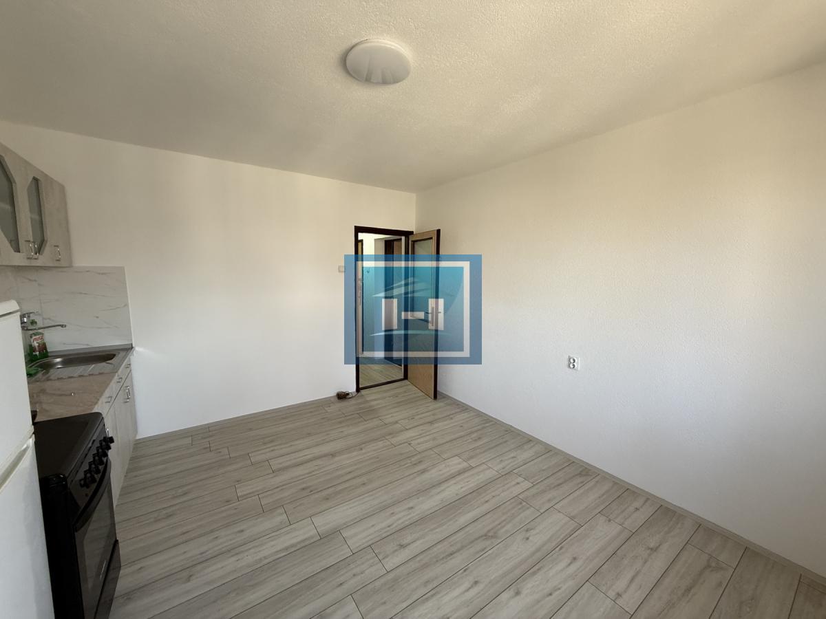 Renoviran stan na mirnoj lokaciji – spreman za useljenje