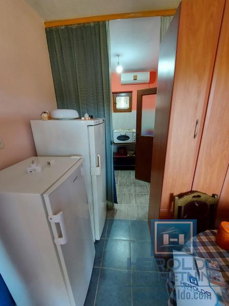 Kuća od 120m2 u naselju Kupusara na 7.39a placa