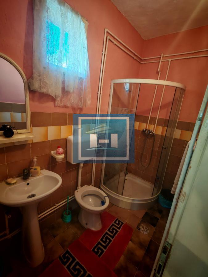 Na prodaju seosko domaćinstvo u Donjem Katunu