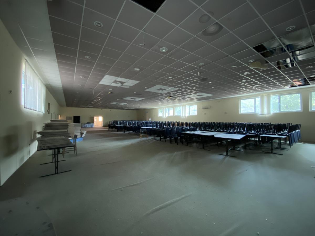 Izvrstan poslovni prostor od ukupno 800m2 glavni put Cuprija - Despotovac.