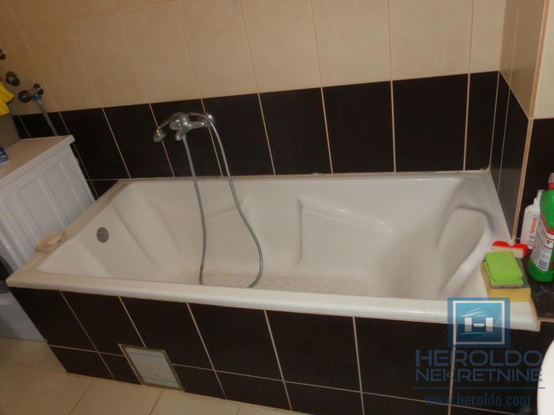 Prodaja stana – Najbolja lokacija! Idealno za porodicu i investiciju